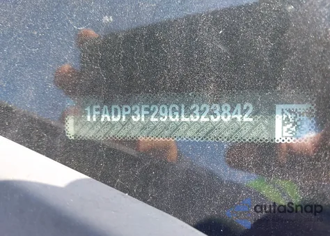 2016 Ford Focus Se z USA, uszkodzony, nr VIN 1FADP3F29GL323842